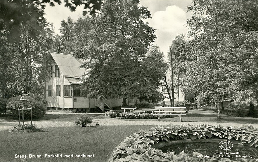 Kumla, Stene Brunn, Parkbild med Badhuset 1950