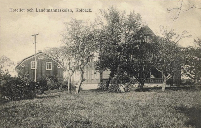 Hallstahammar, Hotellet och Landtmannaskolan, Kolbäck