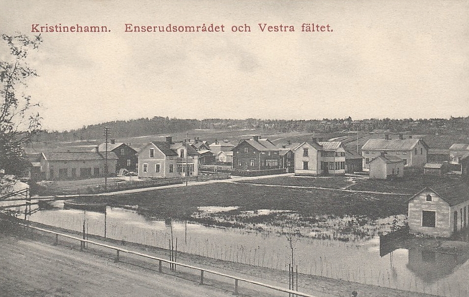 Kristinehamn, Enserudsområdet och Vestra Fältet