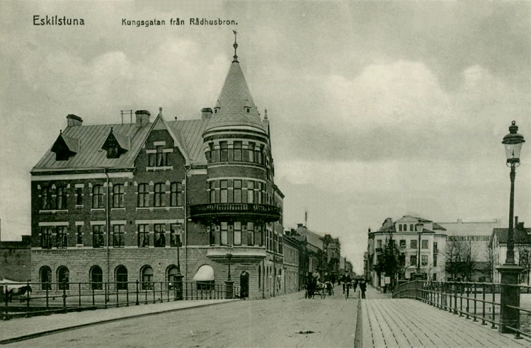 Eskilstuna Kungsgatan från Rådhusbron 1917