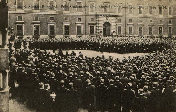 Studenter hyllar Konungen Gustav V 1914