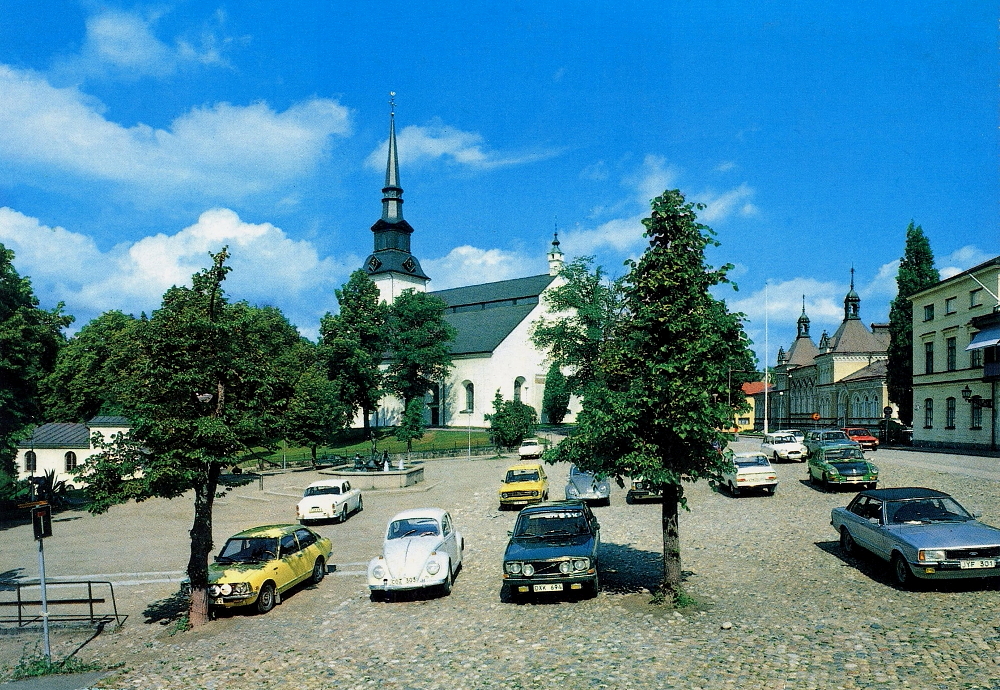 Lindesberg, Kyrkan och Rådhustorget