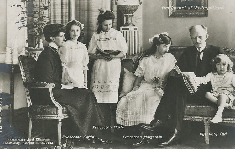 Ingeborg,Astrid,Märta,Margaretha, Carl och Carl 1914