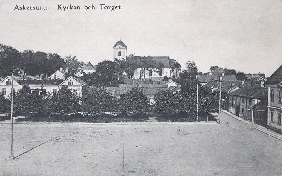 Askersund, Kyrkan och Torget
