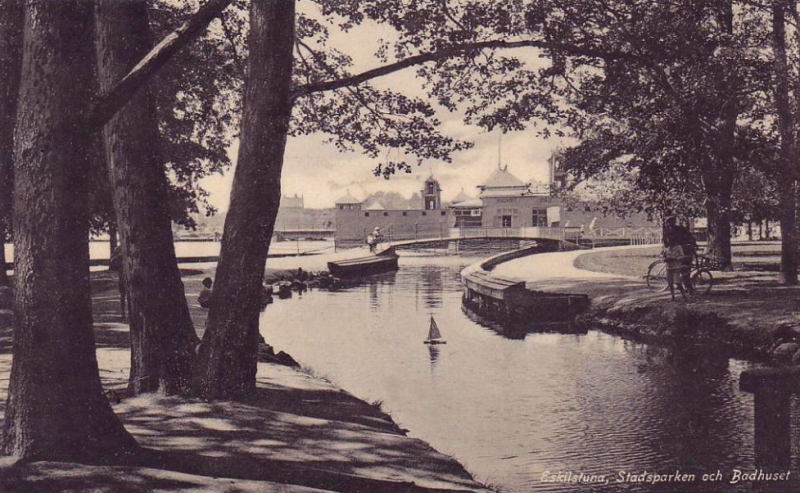Eskilstuna, Stadsparken och Badhuset 1924