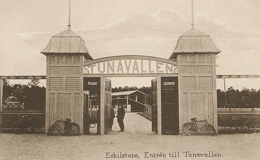 Eskilstuna, Entren till Tunavallen 1933