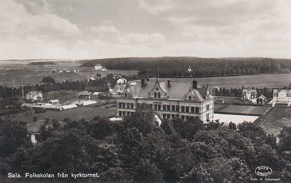 Sala, Folkskolan från Kyrktornet 1930