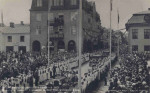 Jubileum Västervik 1933, Gustav V passerar Storgatan