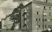 Eskilstuna, Drottninggatan med Brandstationen 1951