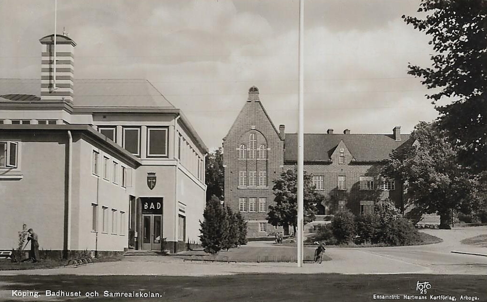 Köping, Badhuset och Samrealskolan 1937