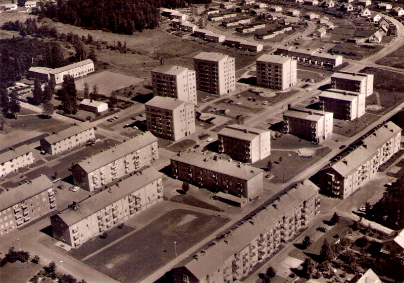 Smedjebacken, Höghusen 1965