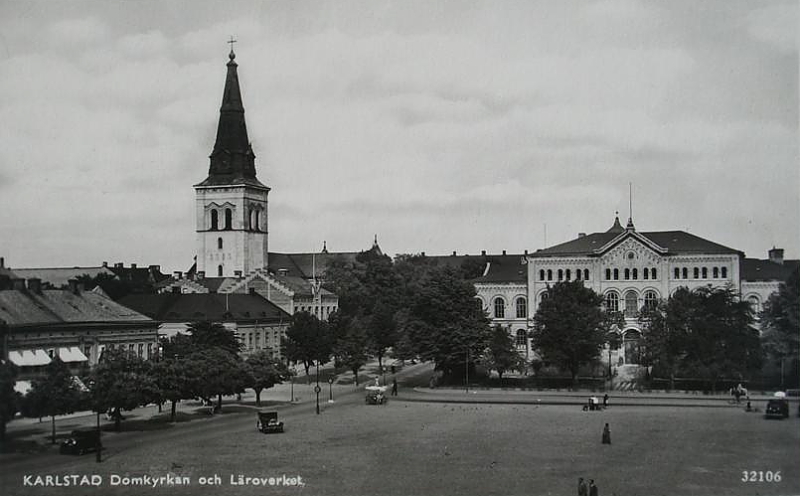 Karlstad Domkyrkan och Läroverket 1937