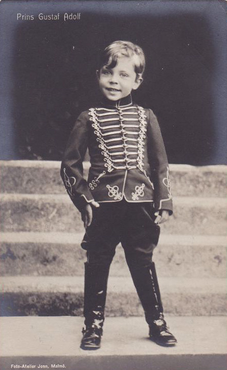 Gustaf Adolf Sveriges yngste Husar 1910