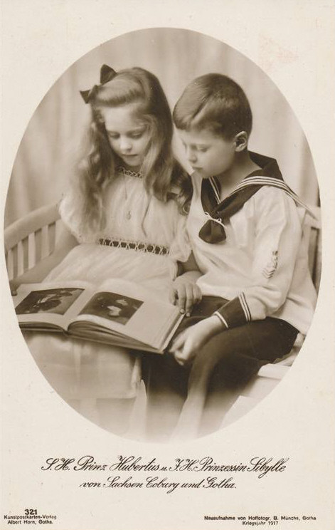 Sibylla med bror Hubertus 1917