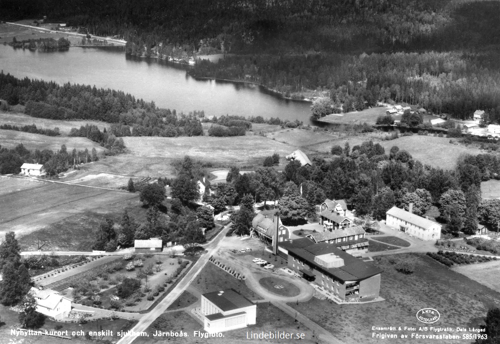 Nora, Nyhyttan, kurort och enskilt sjukhem, Järnboås. Flygfoto 1963