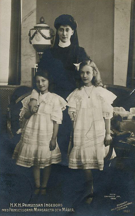 Ingeborg, Märta och Margaretha 1908