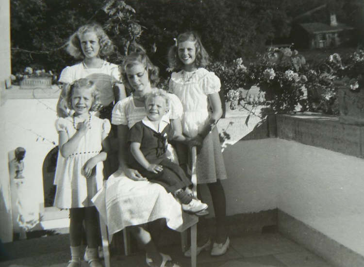 Birgitta, Christina, Margaretha, Carl Gustaf och Desiree