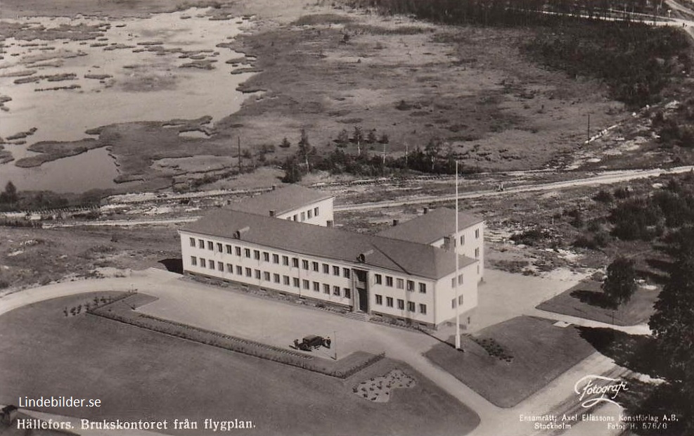 Hällefors Brukskontoret från flygplan 1937