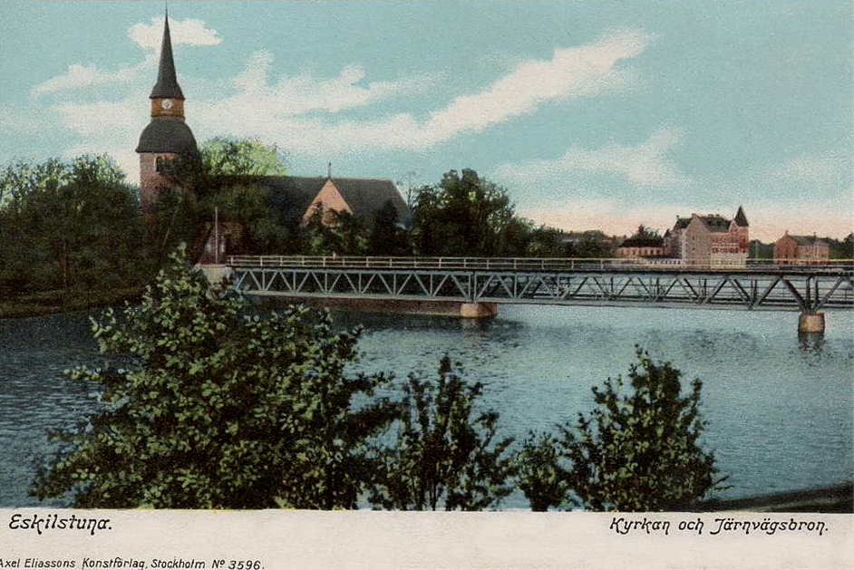 Eskilstuna, Kyrkan och Järnvägsbron