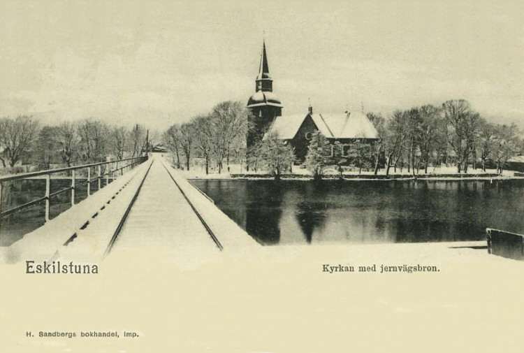 Eskilstuna, Kyrka med Jernvägsbron 1901