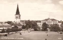 Karlstad Domkyrkan och Läroverket 1937