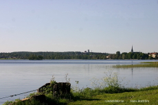Lindesjön Trallingen och kyrkan