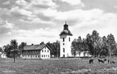 Vansbro, Nås, Kyrkan och Tingshuset