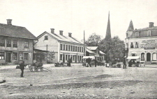 Karlskoga, Torget, Kyrkan