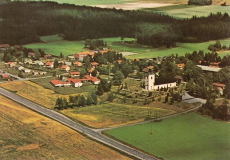 Sala, Kila kyrka, Lindgården och Kyrkbyn