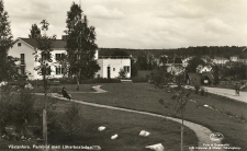 Fagersta, Västanfors, Parkbild med Läkarbostaden 1952
