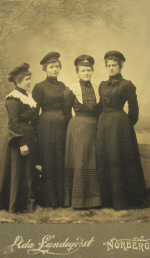 Norberg Ateljefoto, Fyra kvinnliga telegrafister