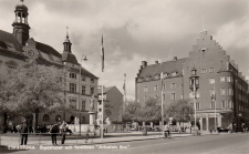 Eskilstuna, Stadshuset och fontänen, Arbetets Ära 1952